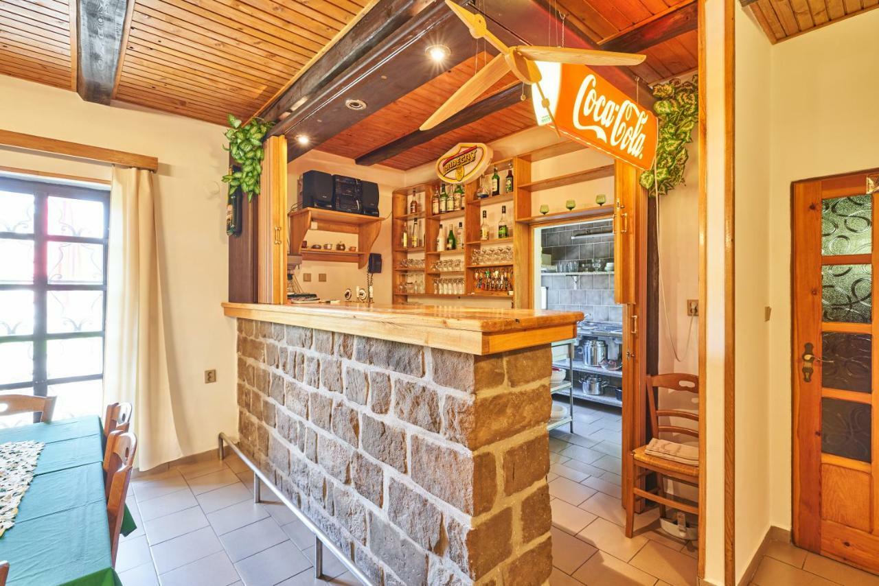 Penzion Pod Lesem Hotel Hodkovice Ngoại thất bức ảnh